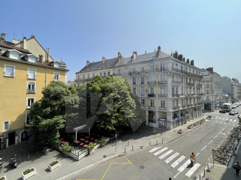 6-salle Bureau à Grenoble, France No. 346669