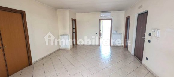 3 Schlafzimmer Wohnung in Cimitile, Italy, Nr. 290260 2