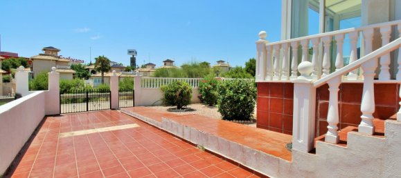 2 غرف نوم فيلا في Alicante, Spain رقم 181584 3