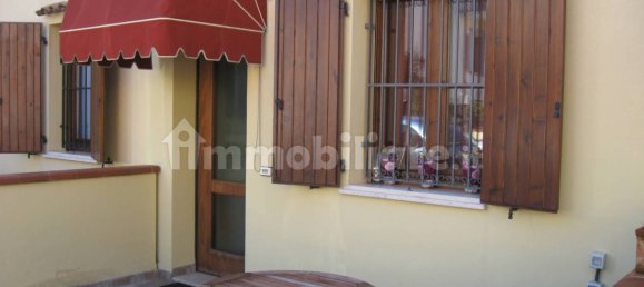 2 bedrooms House in Molinella, Italy No. 317377 4