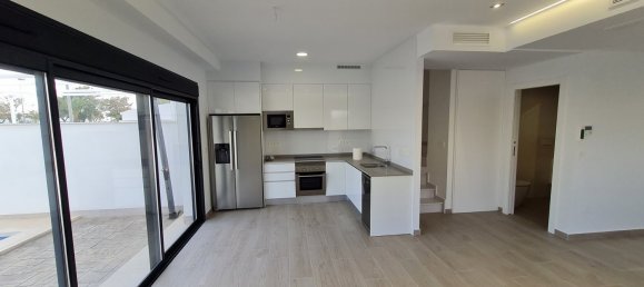 Villa de 3 dormitorios en Los Dolses, Spain No. 6065 5