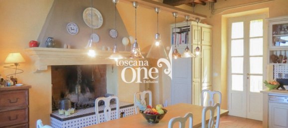 5 bedrooms Villa in Massarosa, Italy No. 80388 7