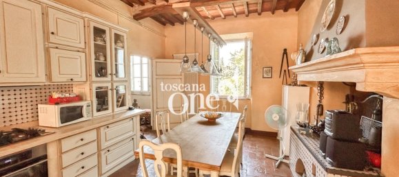 5 bedrooms Villa in Massarosa, Italy No. 80388 8