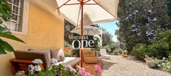 5 bedrooms Villa in Massarosa, Italy No. 80388 16