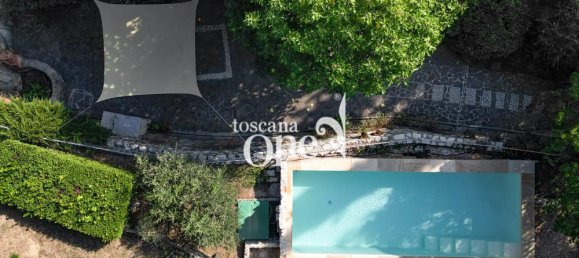 5 bedrooms Villa in Massarosa, Italy No. 80388 32