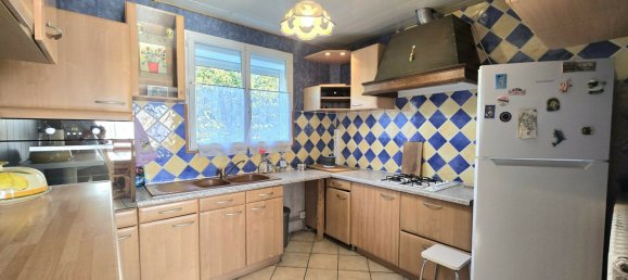 3 bedrooms House in Breval, France No. 347012 5