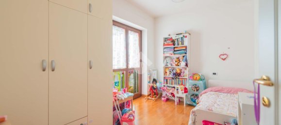 3 rooms Apartment in Rome, Italy No. 149412 12