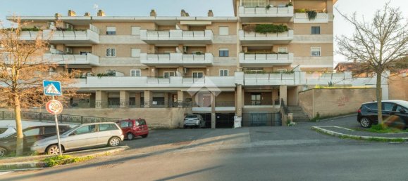 3 rooms Apartment in Rome, Italy No. 149412 2