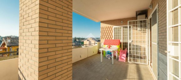 3 rooms Apartment in Rome, Italy No. 149412 7