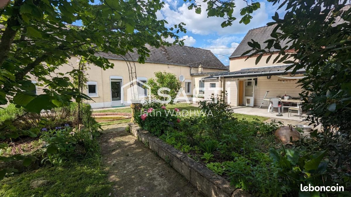 Casa de 3 dormitorios en Renneville, France No. 66242