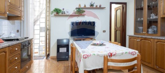 6 rooms Apartment in Palermo, Italy No. 19408 17