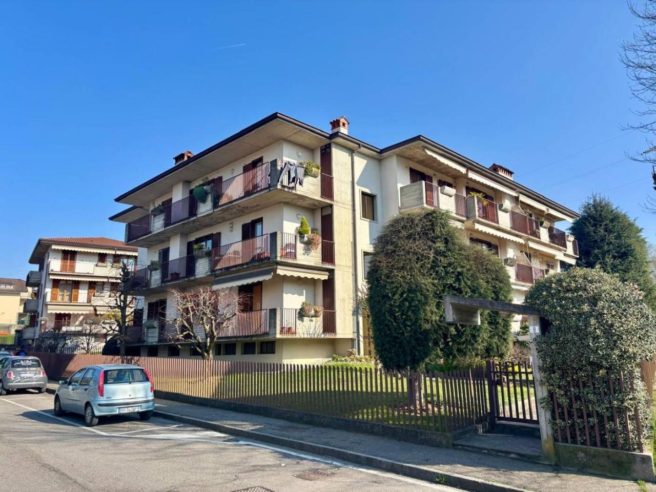 4 rooms Apartment in Almè, Italy No. 43476