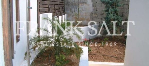 4 bedrooms Villa in Saint Paul's Bay, Malta No. 7773 2