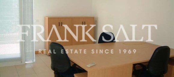 4 bedrooms Villa in Saint Paul's Bay, Malta No. 7773 11