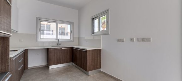 4 غرف نوم فيلا في Paralimni, Cyprus رقم 9307 6