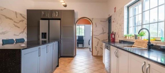 4 bedrooms Villa in Porches, Portugal No. 92096 3