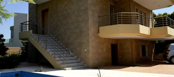 3 dormitorios propiedad comercial en venta en Vari, Vari-Voula-Vouliagmeni, East Attica, Attica, Greece № 5734 2