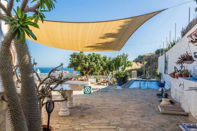 2 bedrooms House in Almunecar, Spain No. 227824