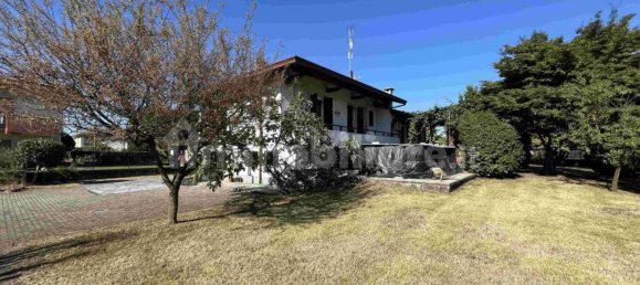 Villa de 4 dormitorios en Angera, Italy No. 259941 29
