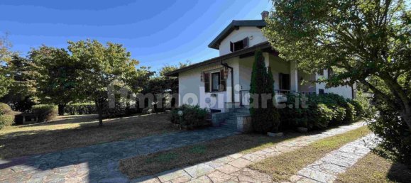 Villa de 4 dormitorios en Angera, Italy No. 259941 6