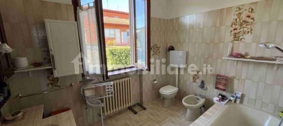 Villa de 4 dormitorios en Angera, Italy No. 259941 19