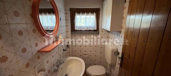 Villa de 4 dormitorios en Angera, Italy No. 259941 27