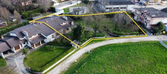 7غرفة فيلا في Castel Goffredo, Italy رقم 251584 6