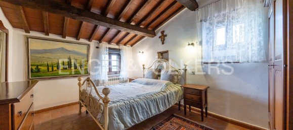 1 bedroom Apartment in Cortona, Italy No. 127852 5