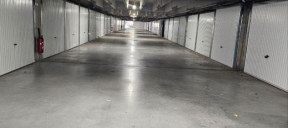 Парковка в Нант, Франция № 317713 2