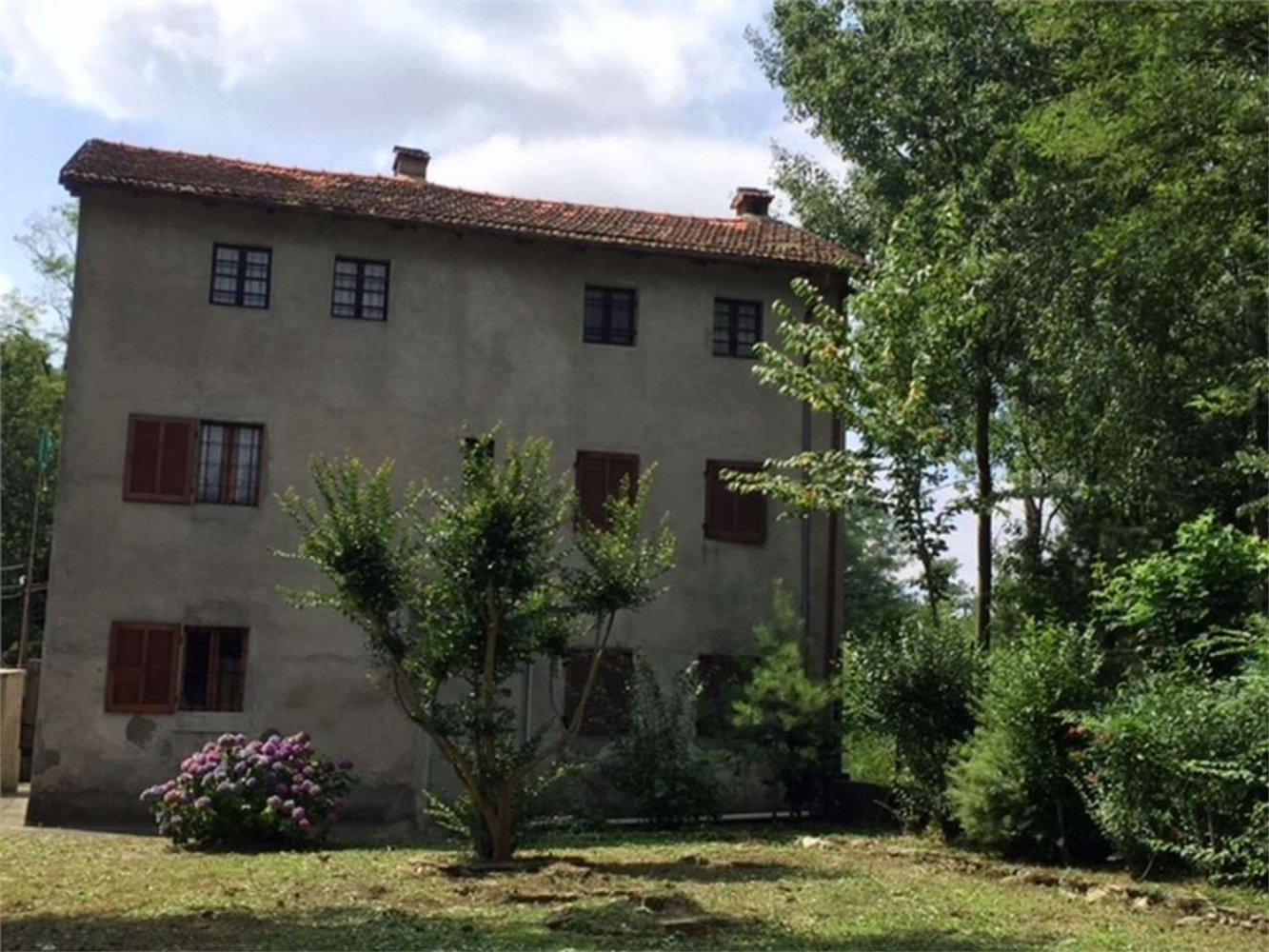 6 rooms House in Gattico-Veruno, Italy No. 90575
