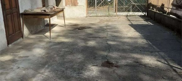 6 rooms House in Gattico-Veruno, Italy No. 90575 4