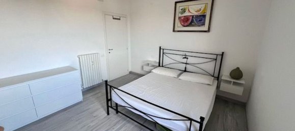 4-salle Appartement à Modena, Italy No. 271730 13