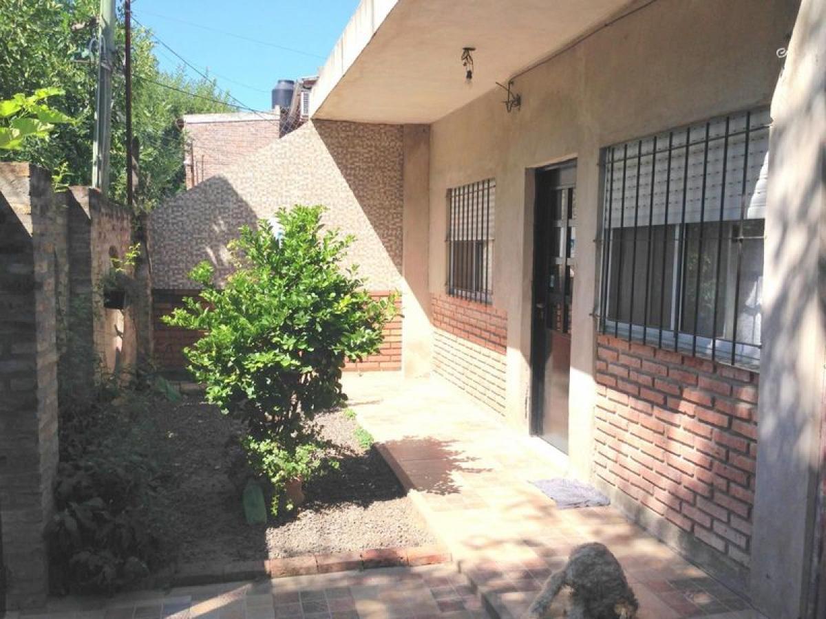 2 bedrooms House in Moreno, Argentina No. 53968