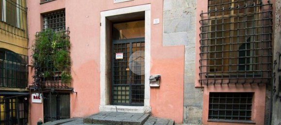 4 bedrooms Apartment in Genoa, Italy No. 354695 2