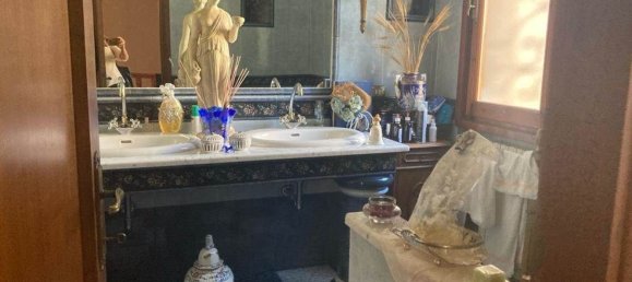 8 rooms House in Impruneta, Italy No. 48665 11