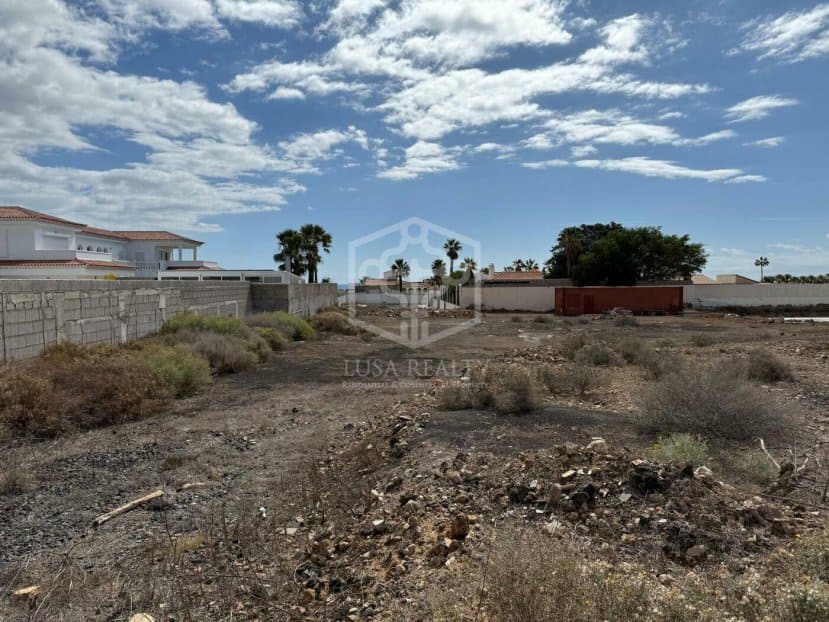  Land in San Miguel de Abona, Spain No. 288110