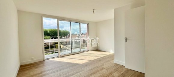 7 rooms Building in Lambersart, France No. 52402 4