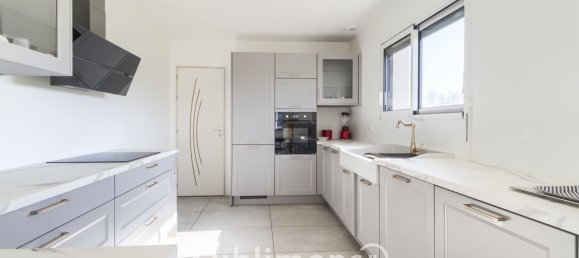 4 bedrooms House in Kervignac, France No. 189782 7