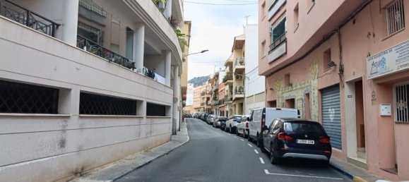  مرآب في Calpe, Spain رقم 86235 17