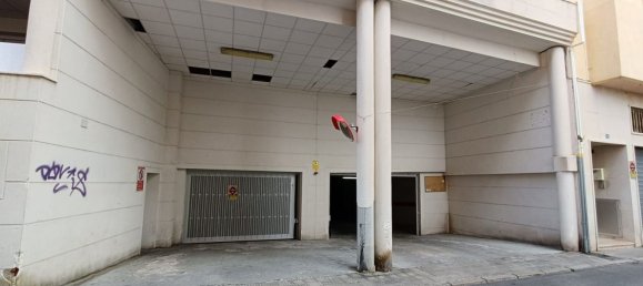  مرآب في Calpe, Spain رقم 86235 14