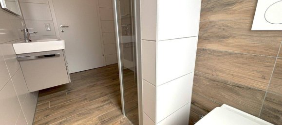 4-salle Appartement à Linz, Austria No. 240020 10