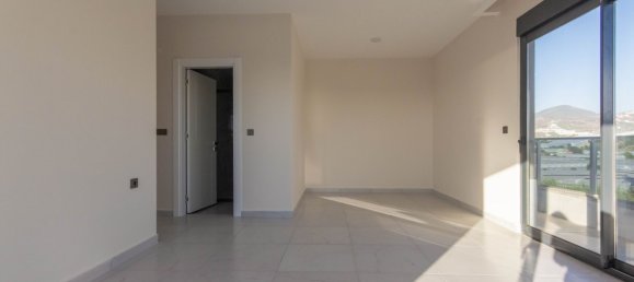 Apartment 5+1 in Kargicak, Turkey No. 13215 26
