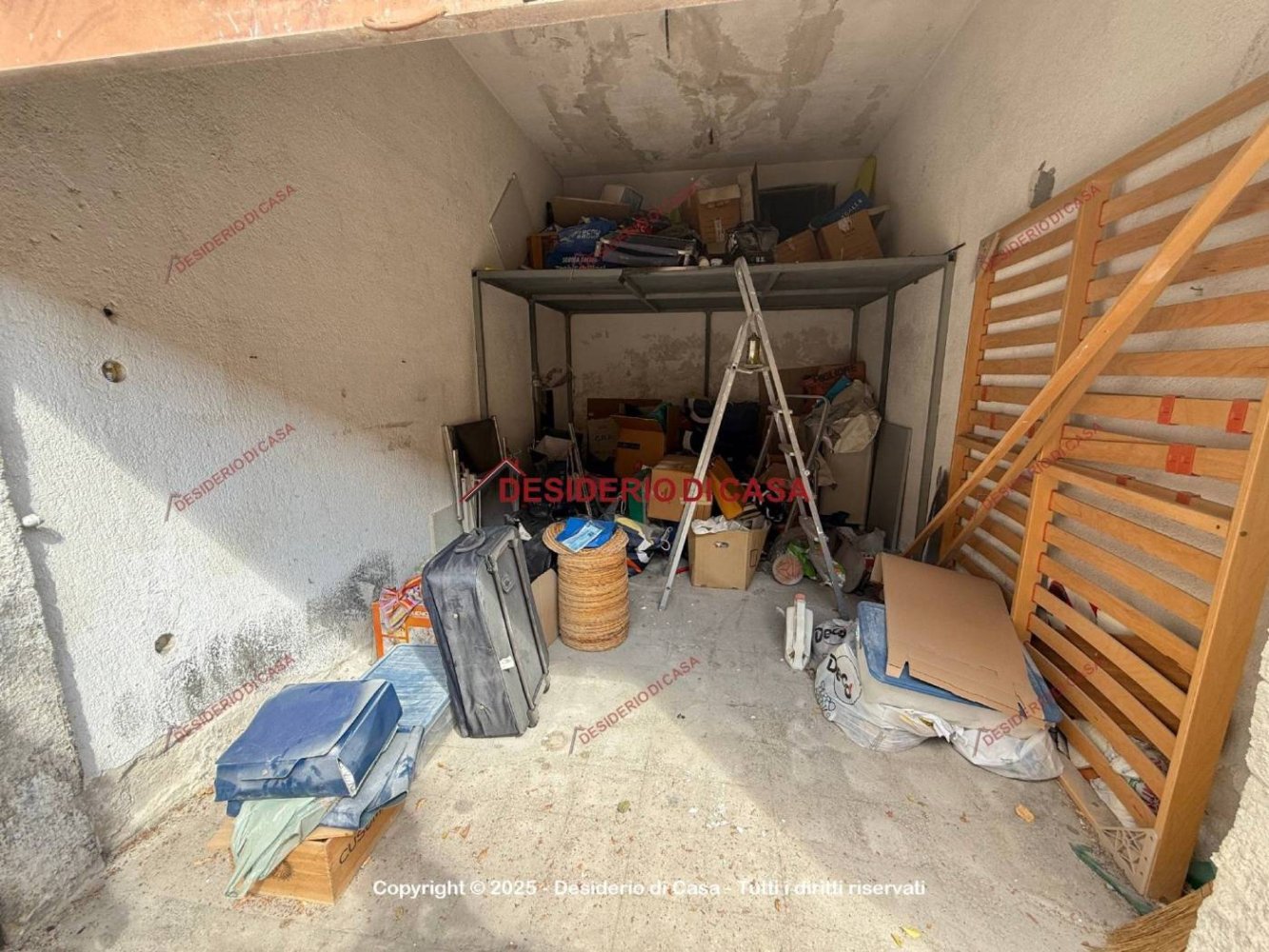  مرآب في Palermo, Italy 12متر مربع رقم 270771