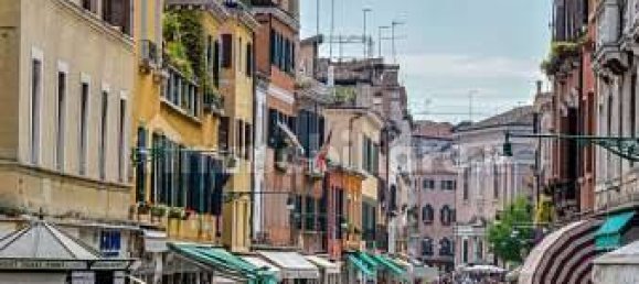 5غرفة عقار تجاري في Venice, Italy رقم 61798 25