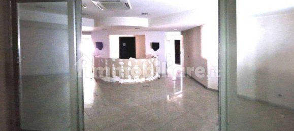 783m² Office in Zumpano, Italy No. 342985 8