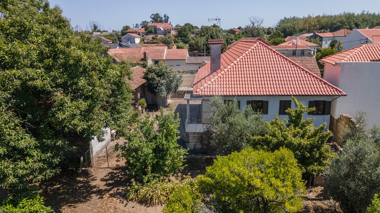 3 bedrooms House in Tondela, Portugal No. 183729