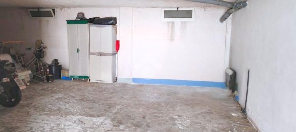 1-salle Garage à San Salvo, Italy No. 353953 7