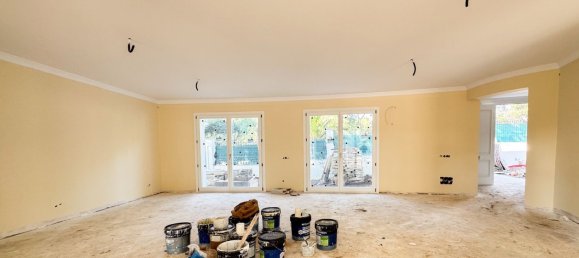 3 bedrooms Villa in Marbella, Spain No. 135865 3