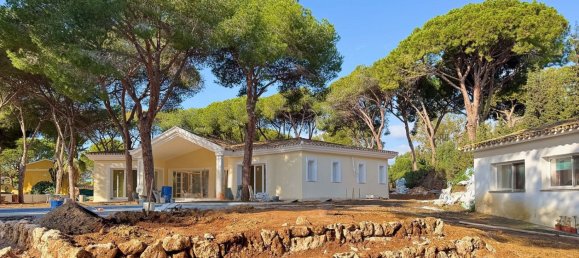 3 bedrooms Villa in Marbella, Spain No. 135865 8