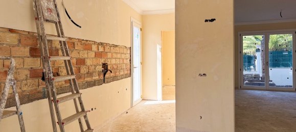 3 bedrooms Villa in Marbella, Spain No. 135865 6